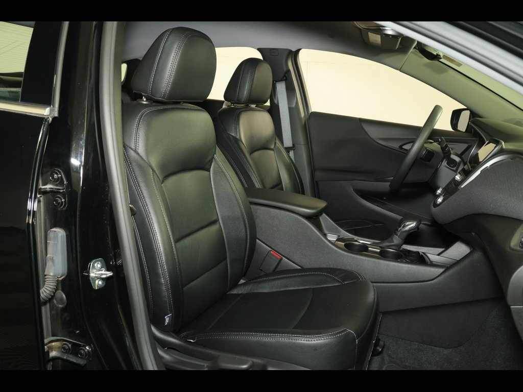 Used 2021 Chevrolet Malibu LS image 27