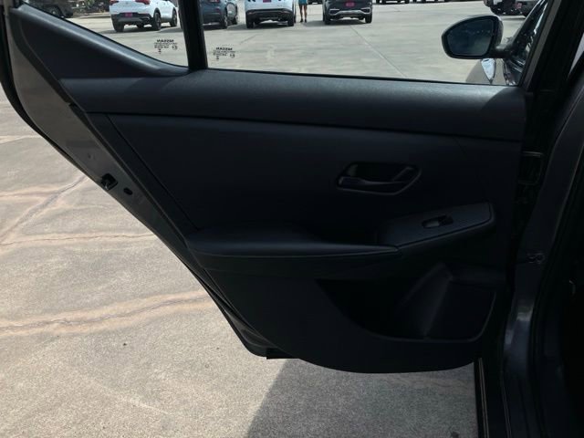 Used 2024 Nissan Sentra SV FWD image 17