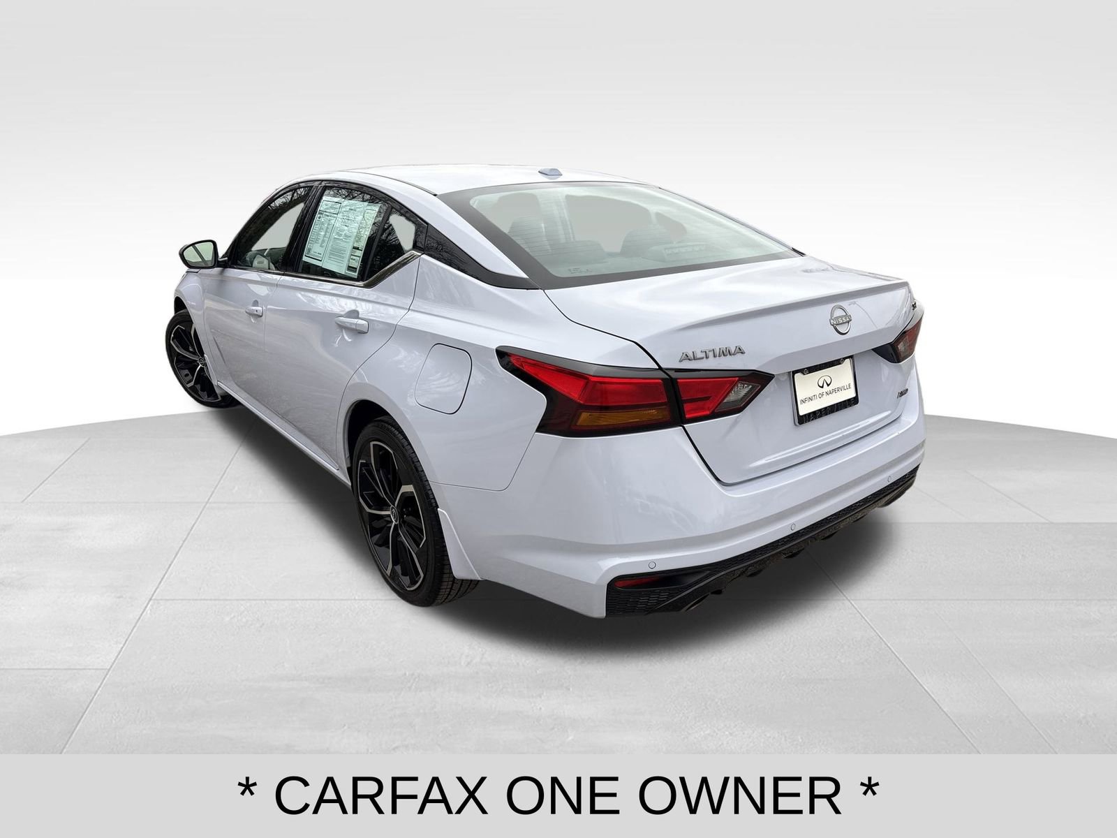 Used 2025 Nissan Altima 2.5 SR image 3