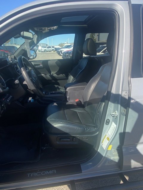 Used 2021 Toyota Tacoma TRD Off-Road image 6