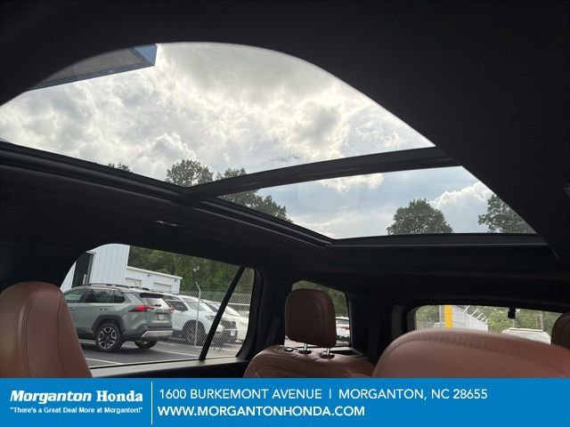 Used 2021 Lincoln Aviator Reserve w/ Class IV Trailer Tow Package RWD image 23