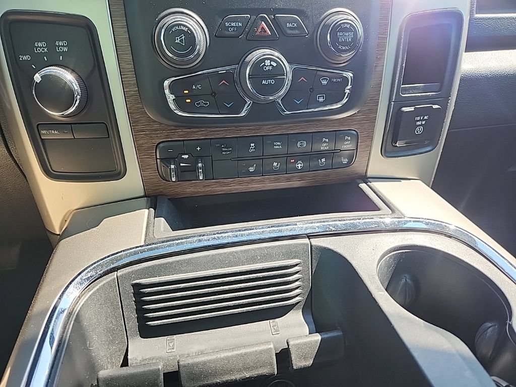 Used 2017 RAM 2500 Laramie w/ Convenience Group AWD/4WD image 23