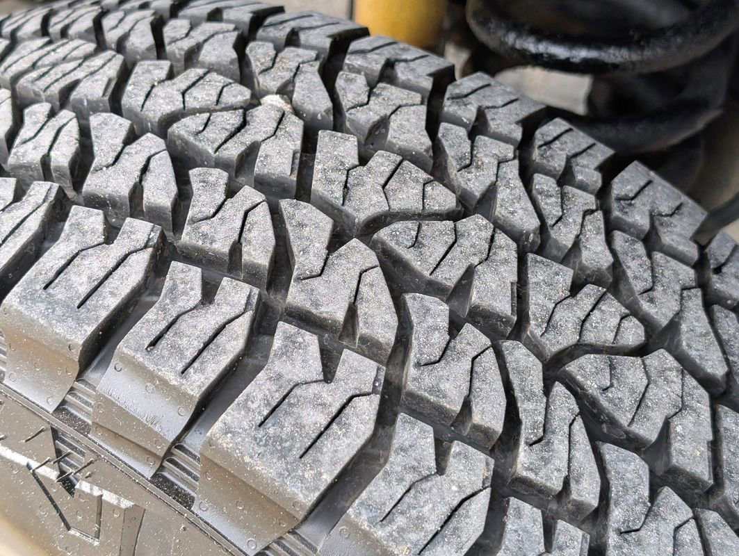 Used 2012 Ford F350 XL w/ Snow Plow Prep Pkg image 39