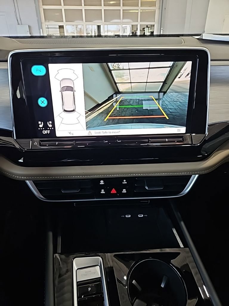 New 2026 Volkswagen Atlas Cross Sport SE image 31