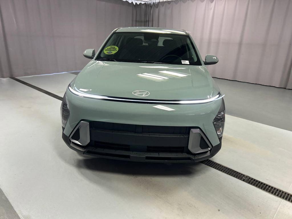 New 2026 Hyundai Kona SE image 2
