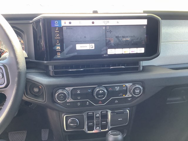 New 2025 Jeep Gladiator Sport AWD/4WD image 17