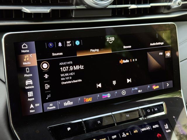 New 2025 Maserati Grecale GT image 18