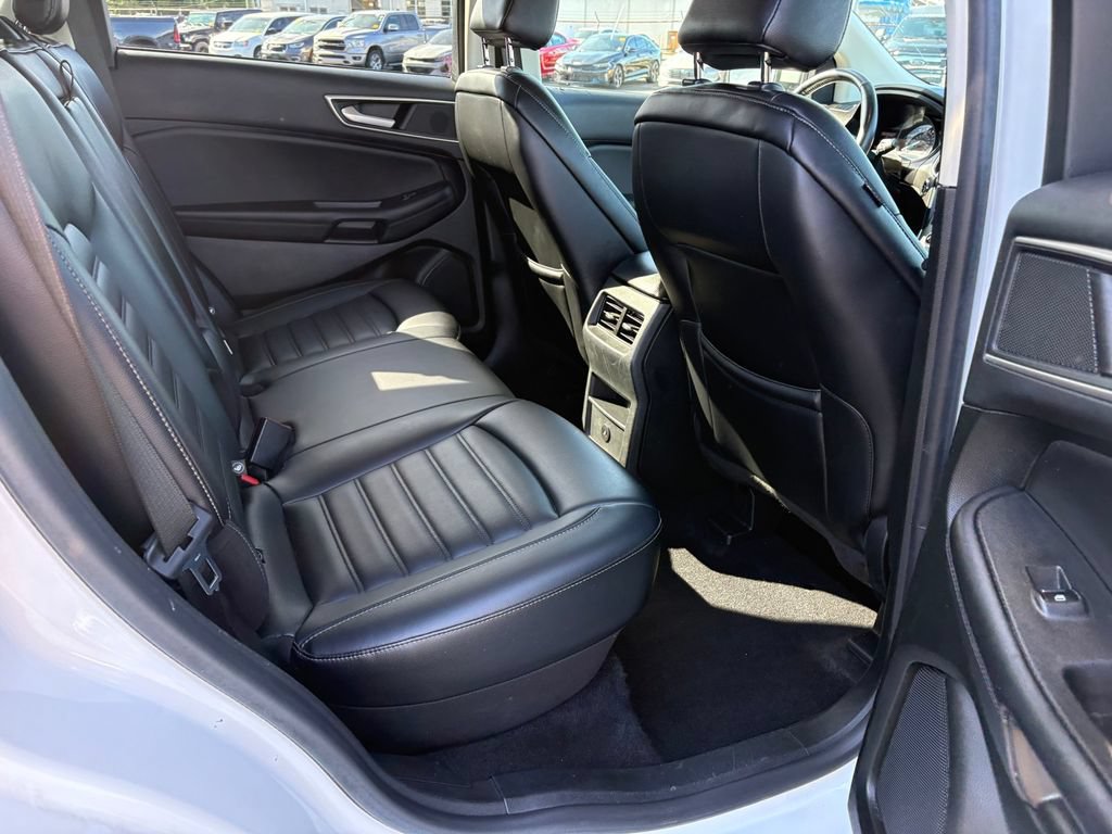 Used 2023 Ford Edge SEL AWD/4WD image 12
