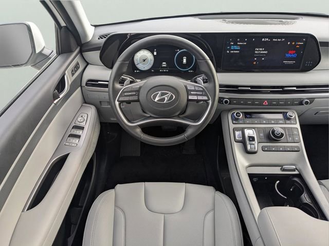 Used 2025 Hyundai Palisade SEL FWD image 16