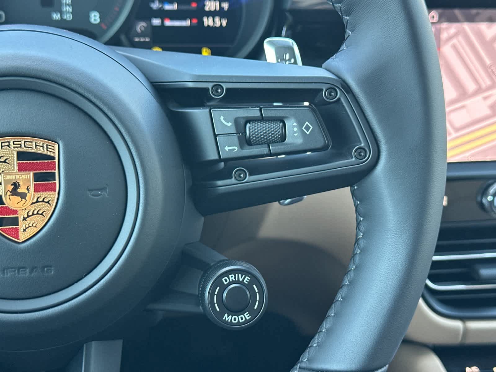 New 2026 Porsche Macan AWD/4WD image 28