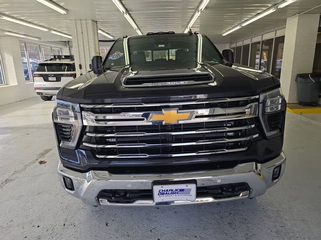 Certified 2024 Chevrolet Silverado 2500 LTZ w/ LTZ Convenience Package image 8