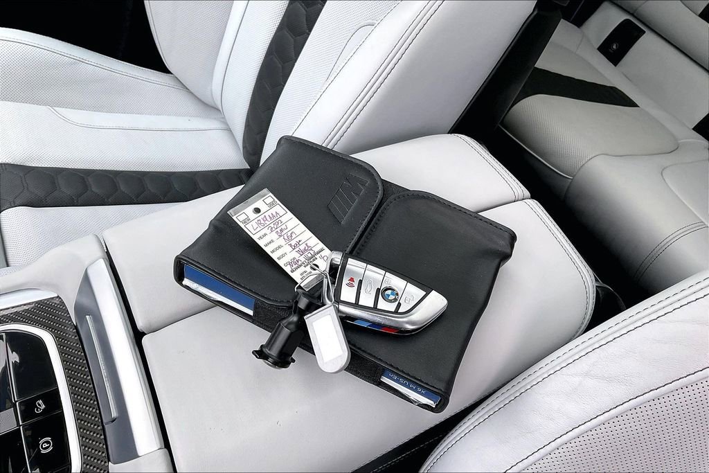 Used 2022 BMW X6 M Competition w/ Competition Package image 34