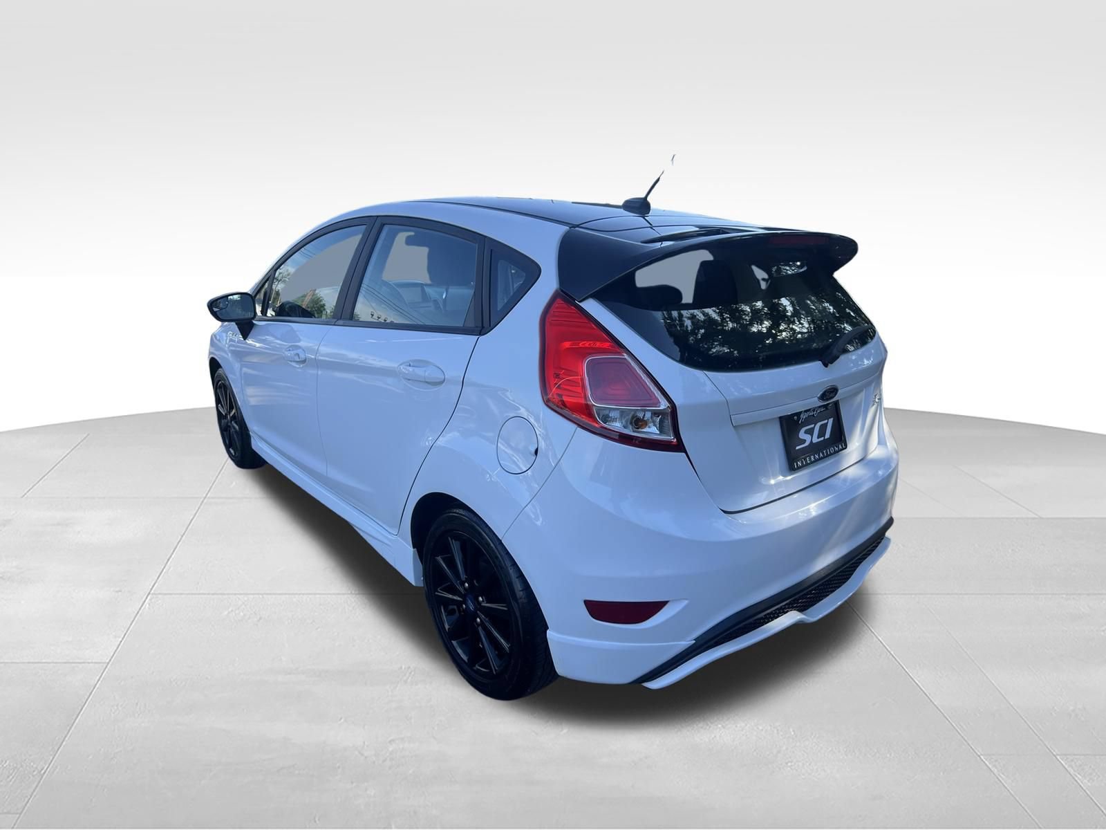 Used 2019 Ford Fiesta ST-Line w/ ST Line Cold Weather Package FWD image 8