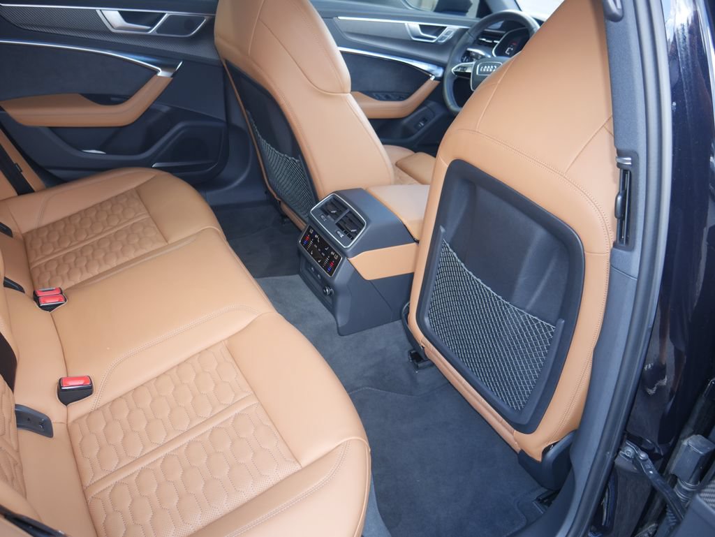 Certified 2024 Audi RS 6 performance AWD/4WD image 32