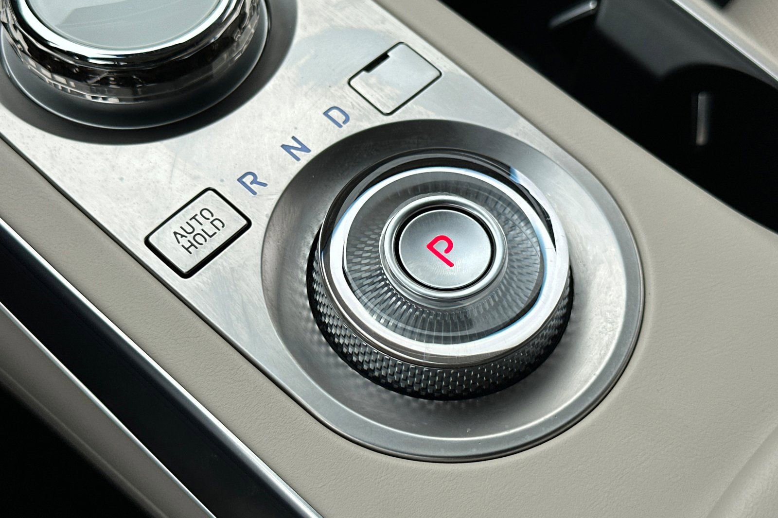 Used 2023 Genesis GV70 2.5T w/ Select Package image 25