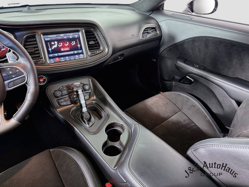Used 2022 Dodge Challenger SRT Hellcat RWD image 30