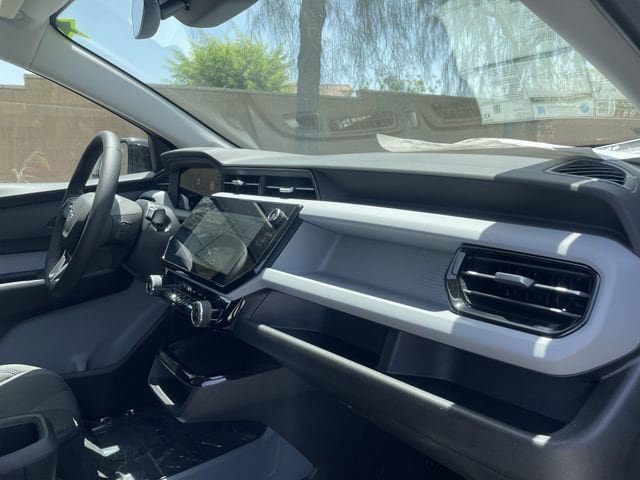 New 2027 Chevrolet Bolt LT w/ Comfort Package FWD image 26