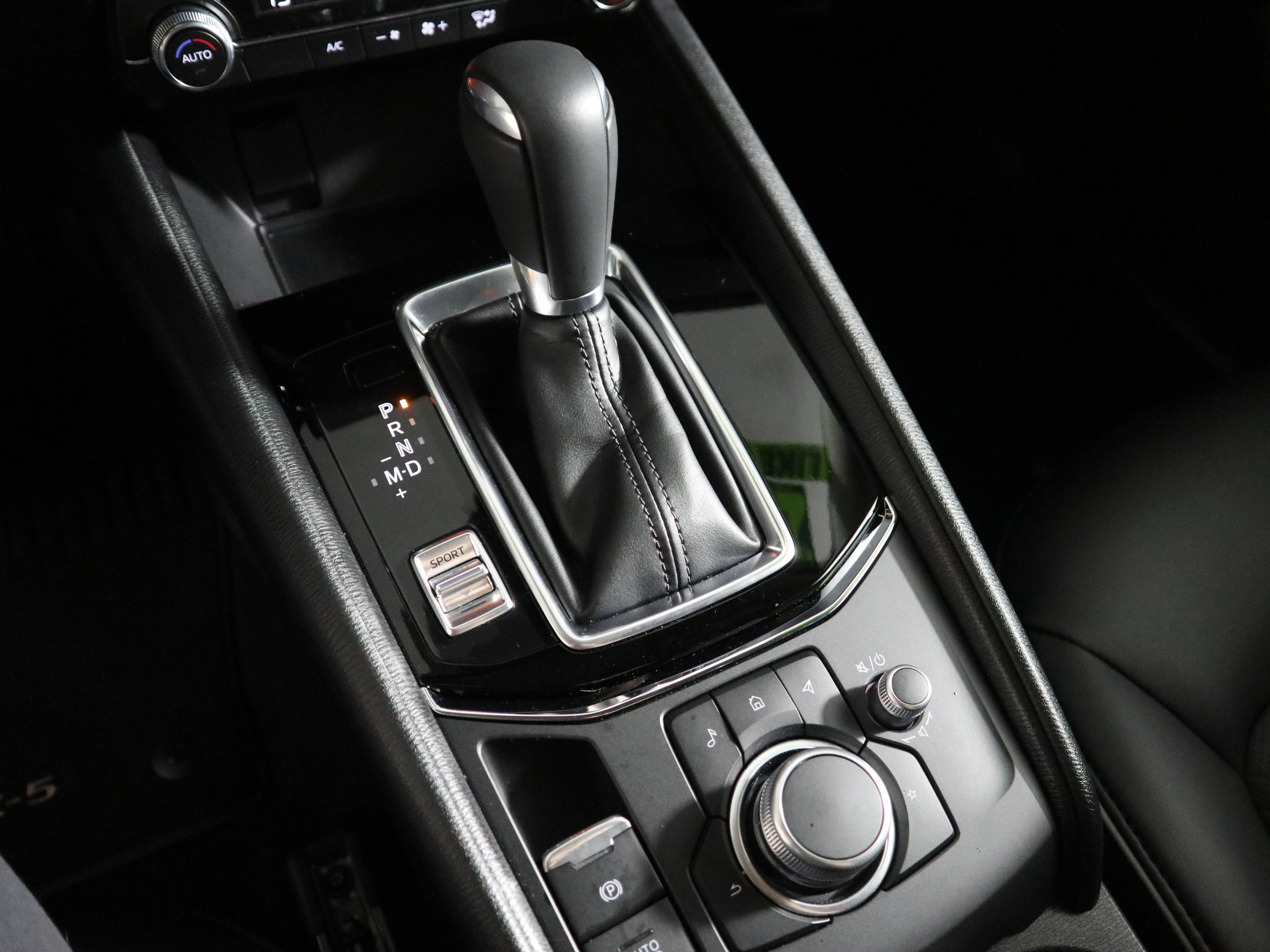 Certified 2025 MAZDA CX-5 AWD 2.5 S w/ Select Package image 22