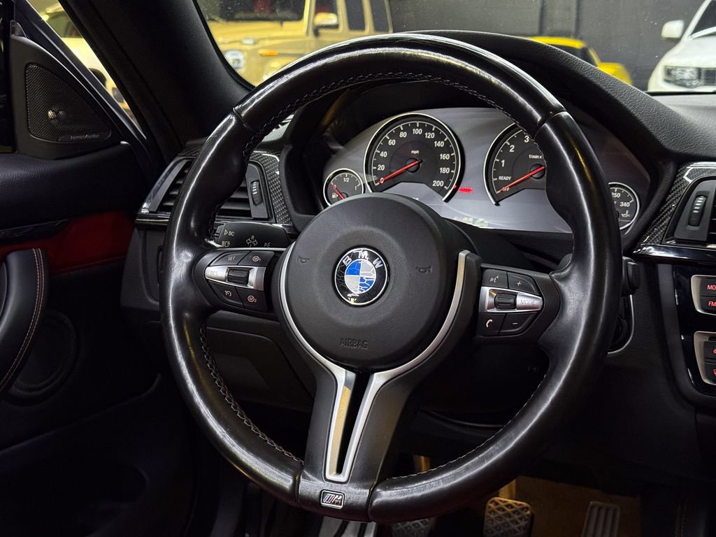 Used 2015 BMW M4 Coupe w/ Executive Package RWD image 19