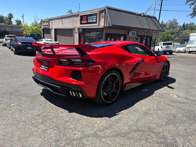 Used 2021 Chevrolet Corvette Stingray Premium Cpe w/ Z51 Performance Package RWD image 8