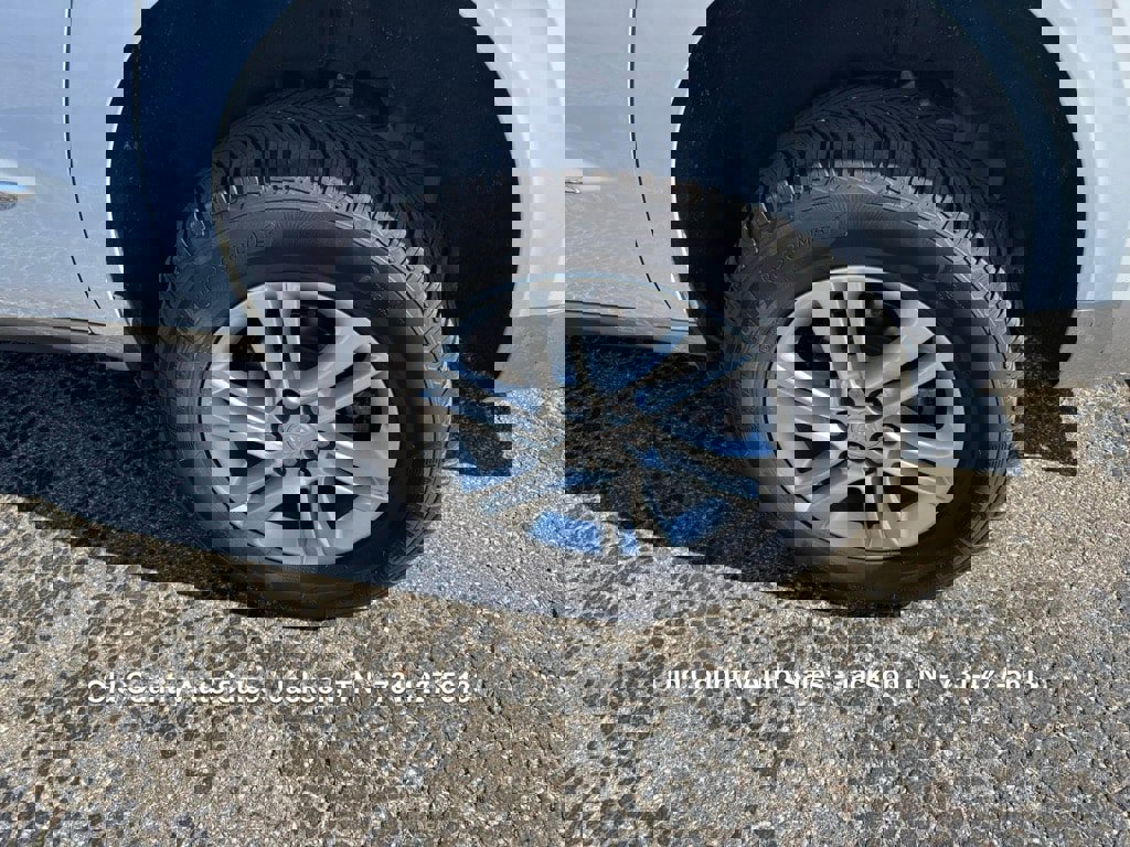 Used 2020 Buick Enclave Essence image 9