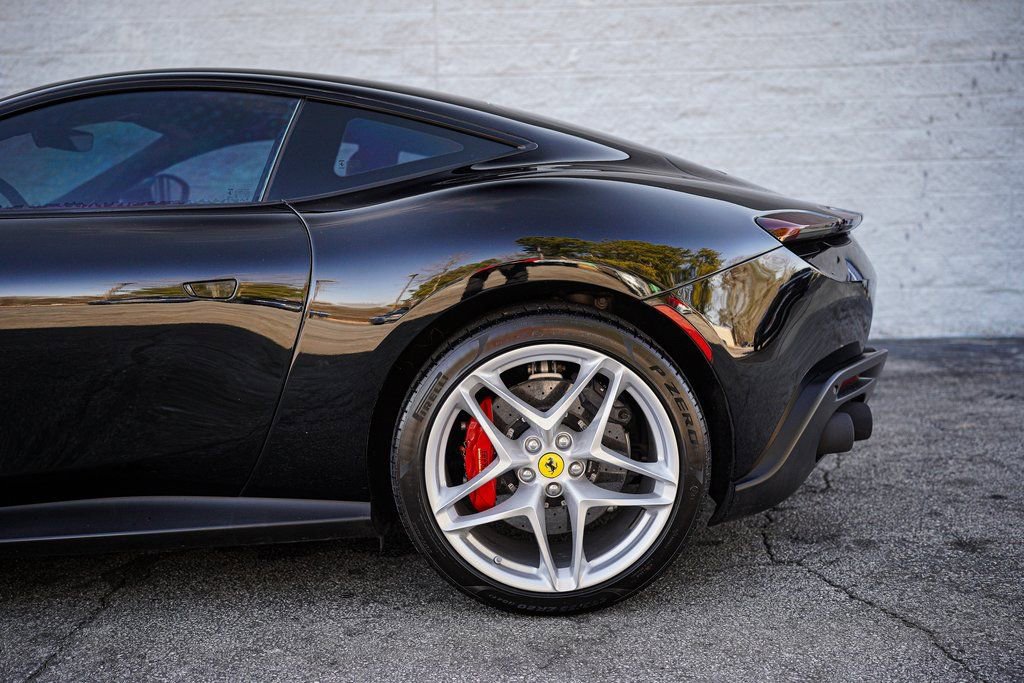 Used 2023 Ferrari Roma image 11
