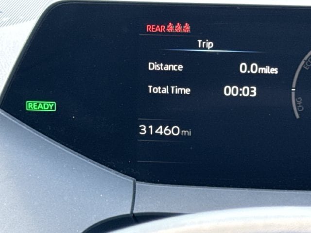 Used 2025 Toyota Prius LE FWD image 15