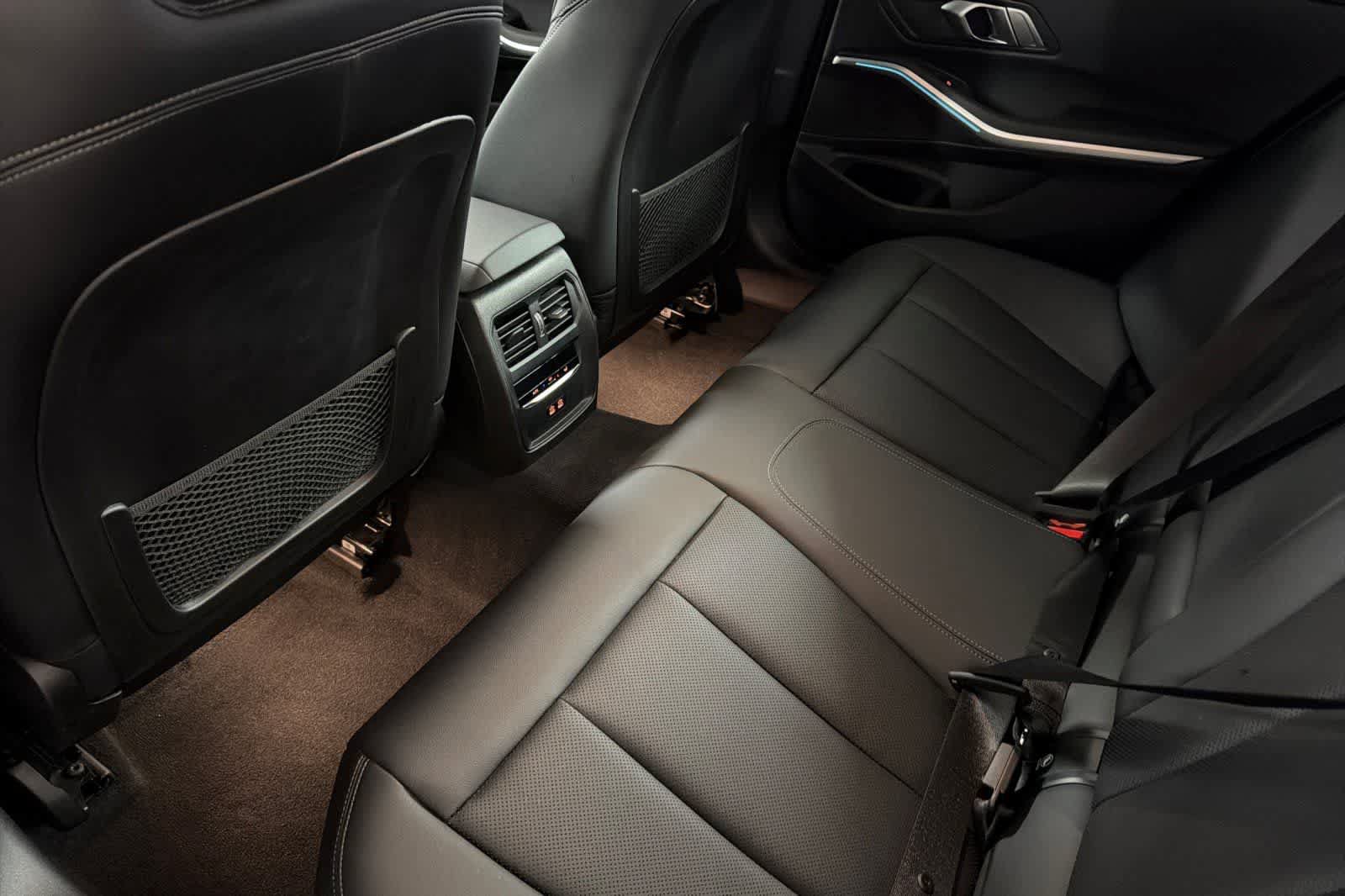 Used 2023 BMW 330e w/ Premium Package RWD image 4