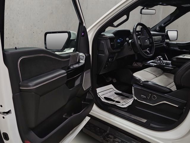 Used 2024 Ford F150 Lightning Platinum image 11