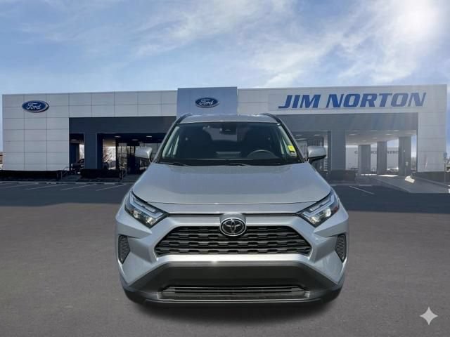 Used 2024 Toyota RAV4 XLE FWD image 11