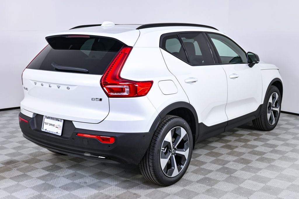 New 2026 Volvo XC40 B5 Plus w/ Protection Package Premier image 27