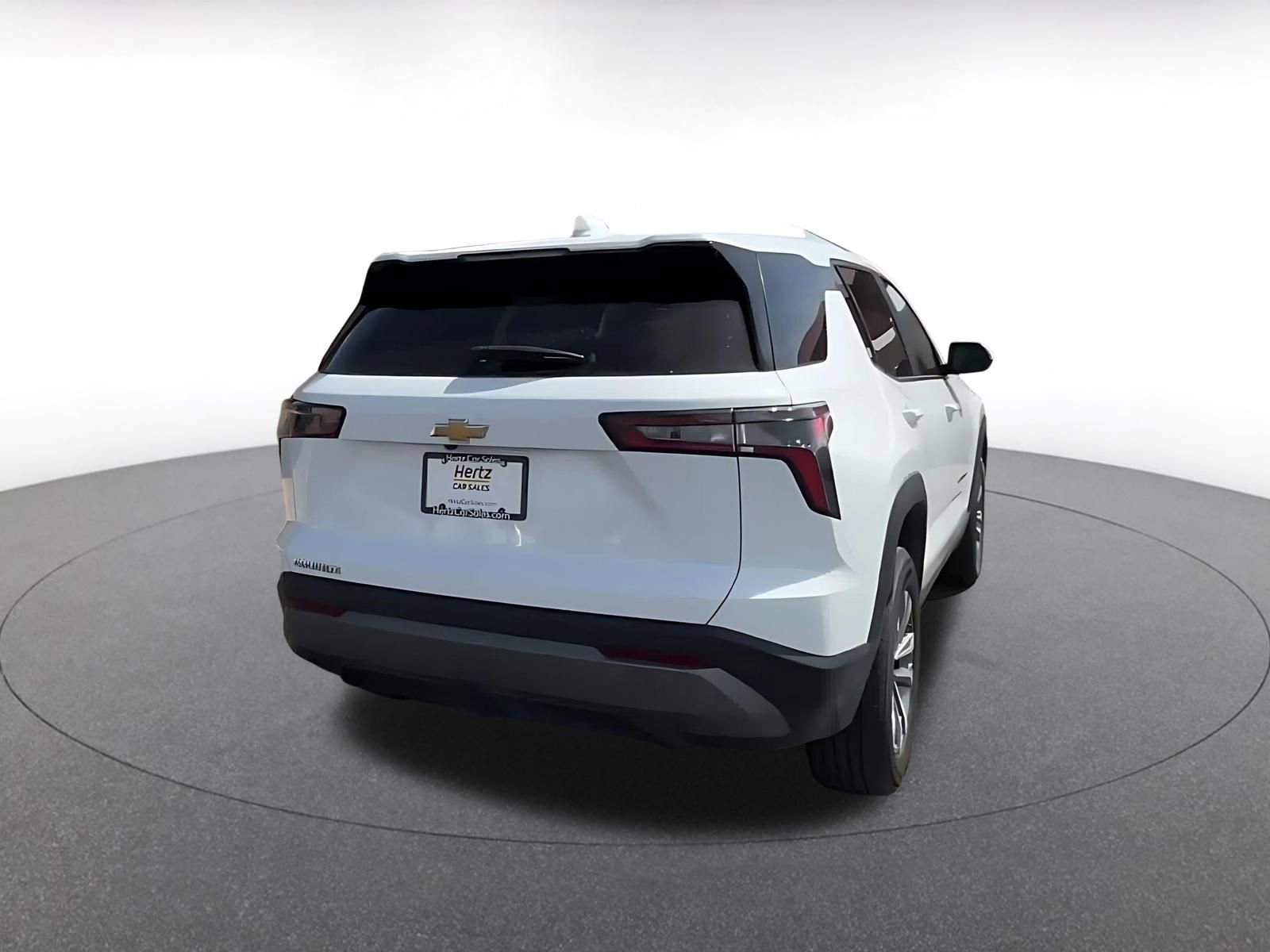 Used 2025 Chevrolet Equinox LT FWD image 14