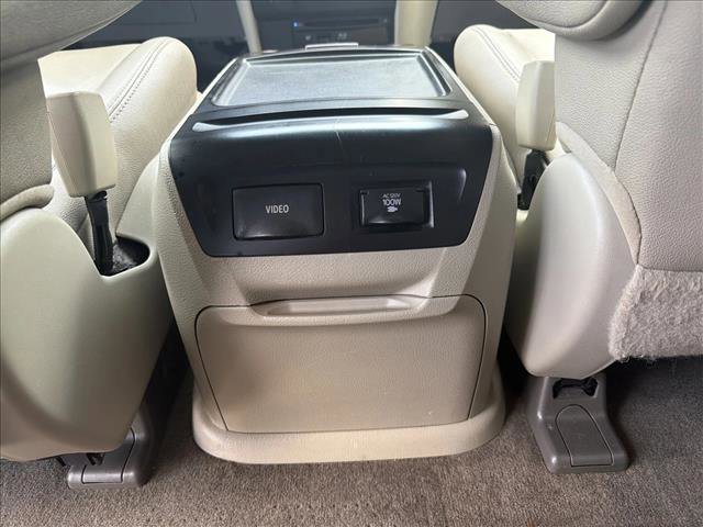 Used 2017 Toyota Sienna XLE Premium image 24