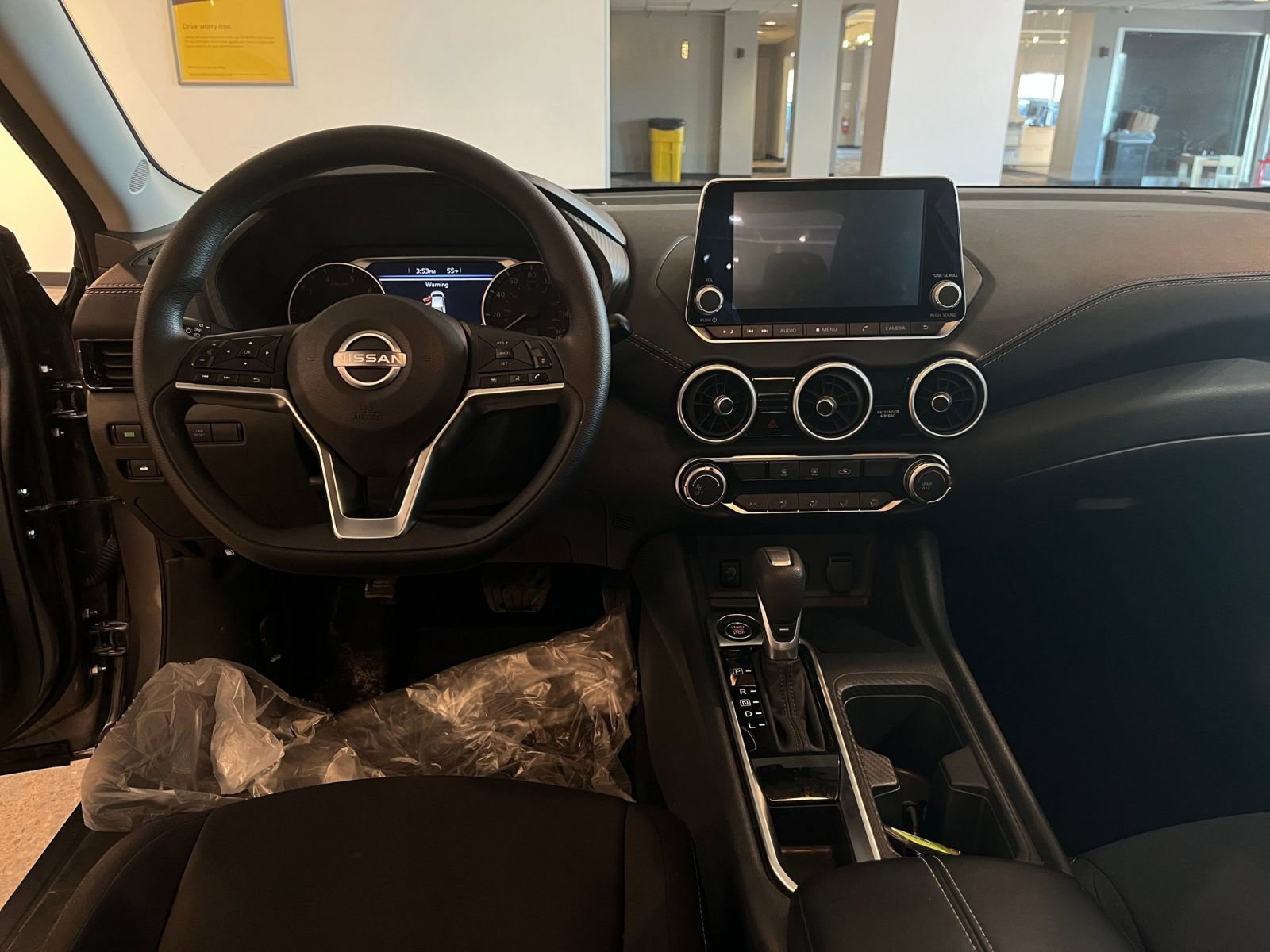 Used 2025 Nissan Sentra SV image 33