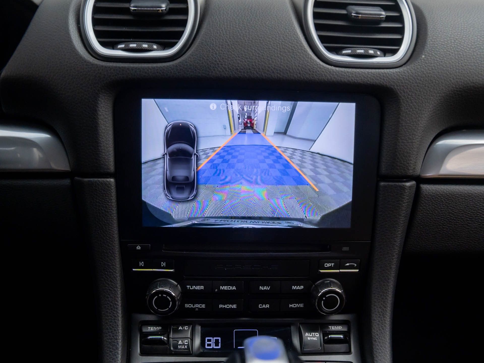 Used 2018 Porsche 718 Boxster S image 23