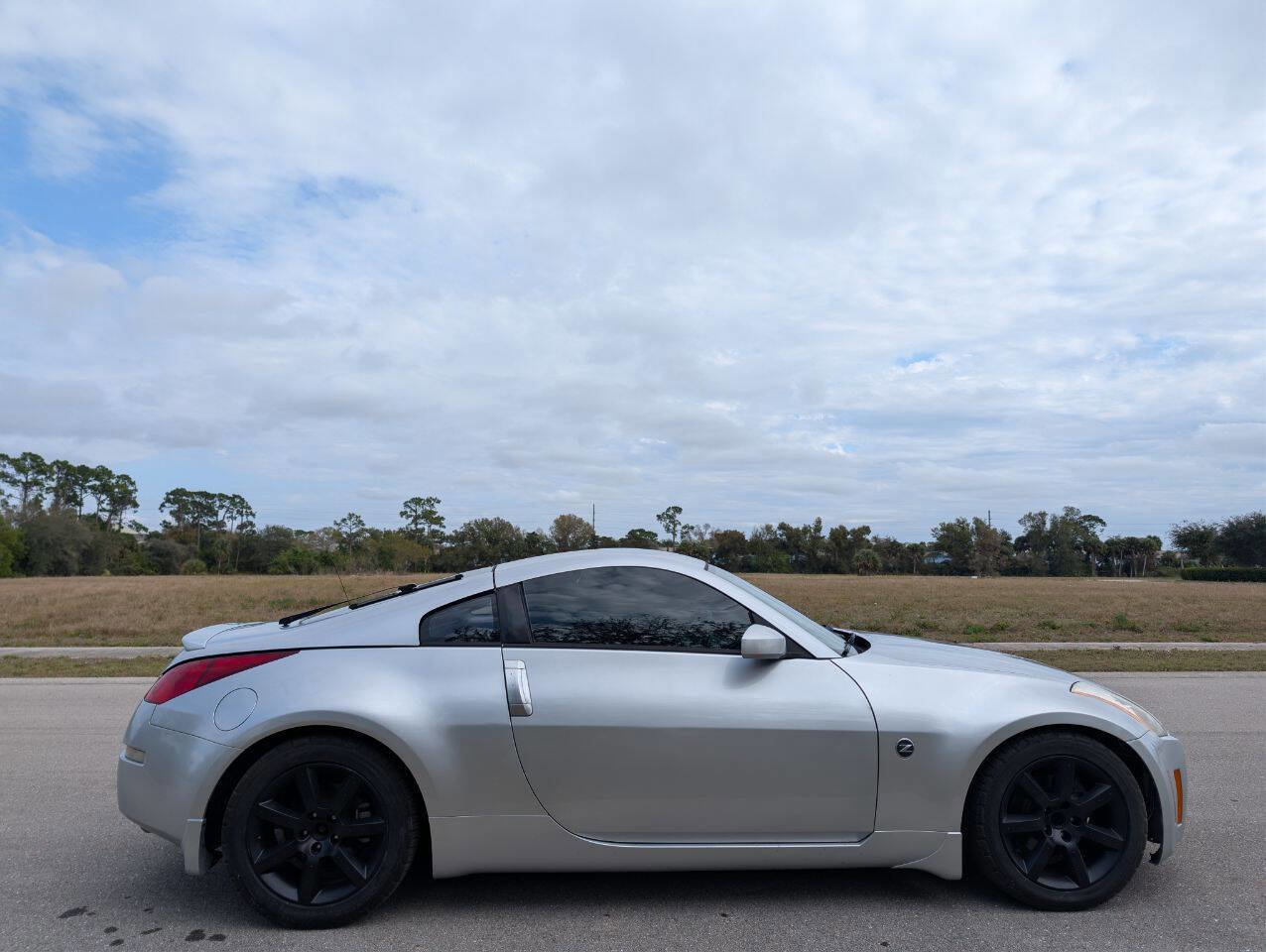Used 2003 Nissan 350Z Enthusiast image 5