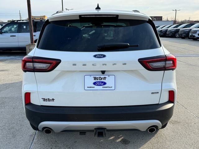 Certified 2025 Ford Escape SE w/ PHEV Premium Package image 9