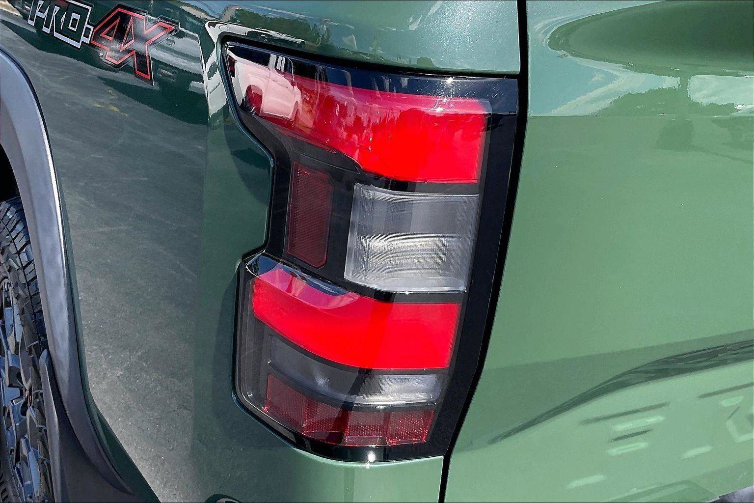 Certified 2022 Nissan Frontier PRO-4X w/ Pro-4X Premium Package AWD/4WD image 32