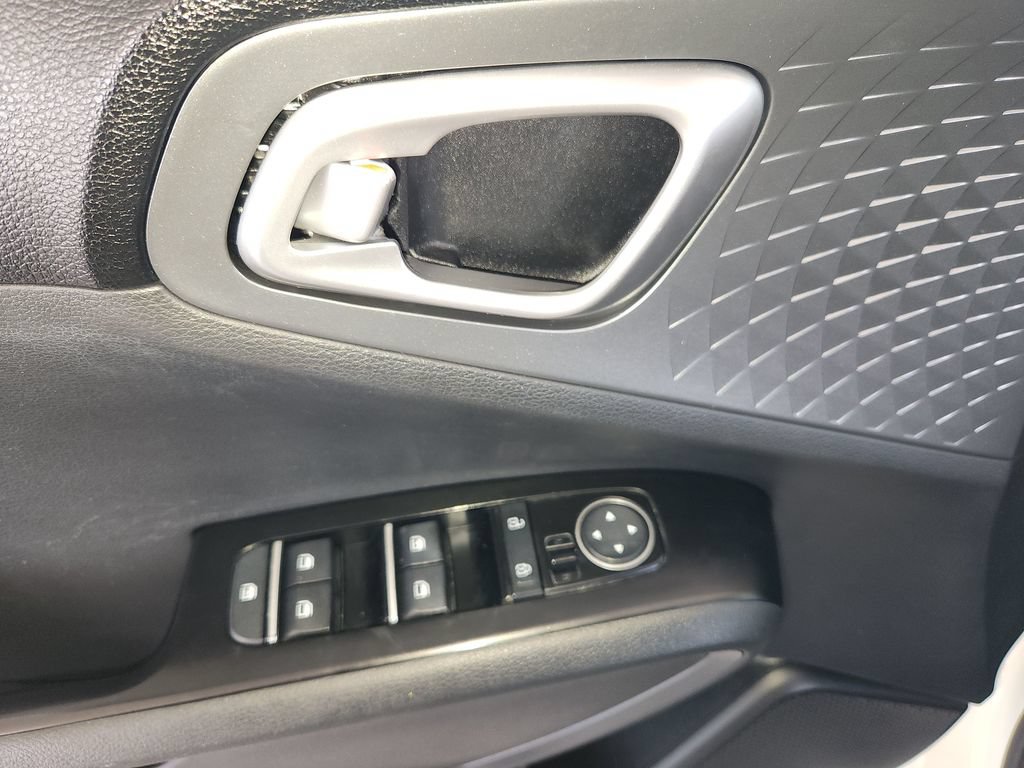 Used 2020 Kia Soul EX w/ Option Group 015 FWD image 5
