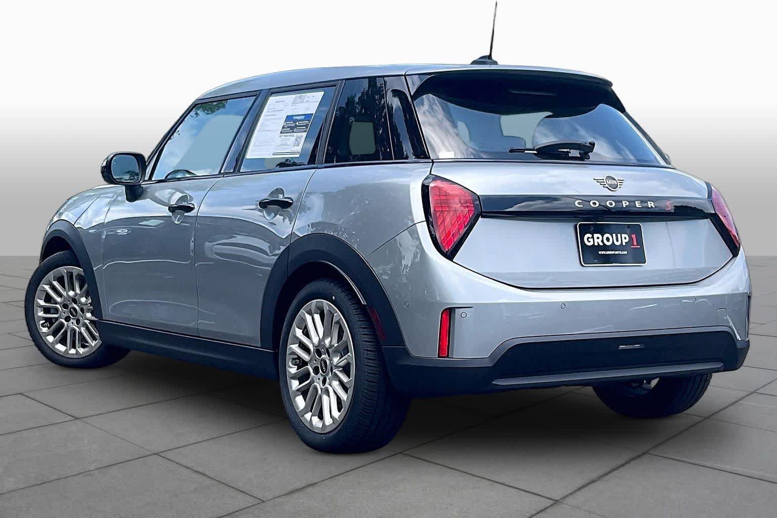 Used 2025 MINI Cooper S FWD image 10