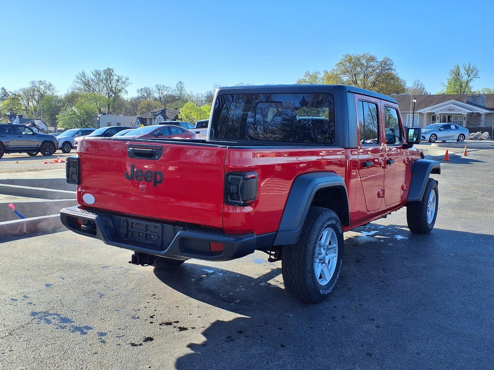 Used 2020 Jeep Gladiator Sport w/ Quick Order Package 24S AWD/4WD image 4