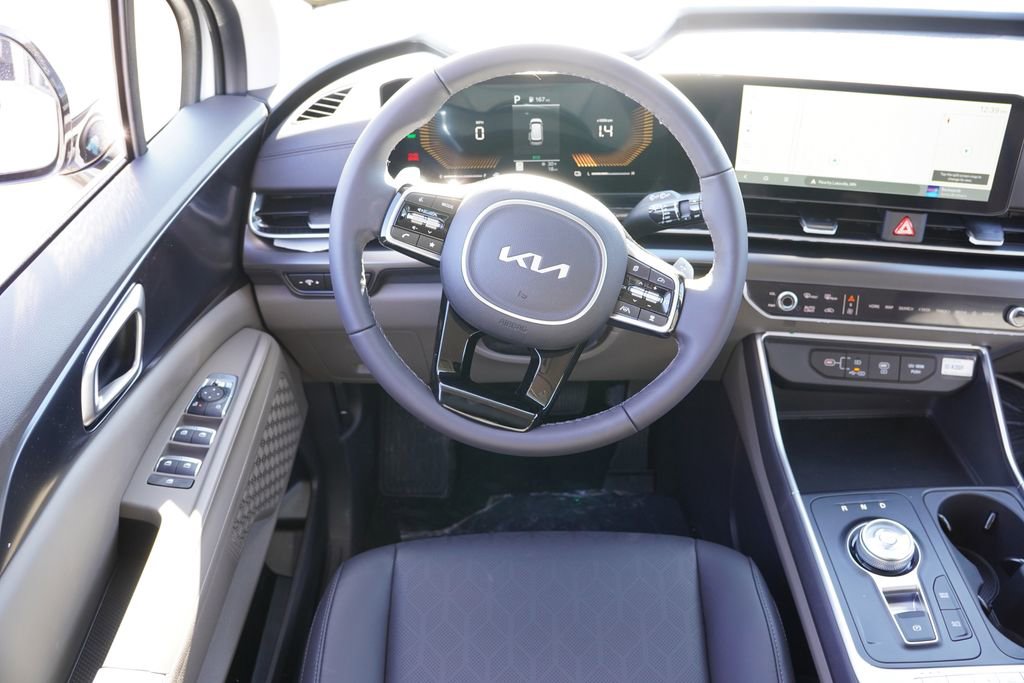 New 2026 Kia Carnival LXS FWD image 13