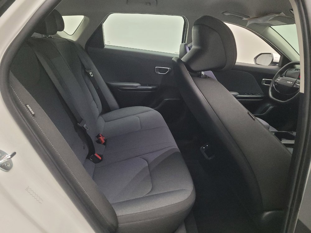 Used 2025 Kia K4 FWD image 19