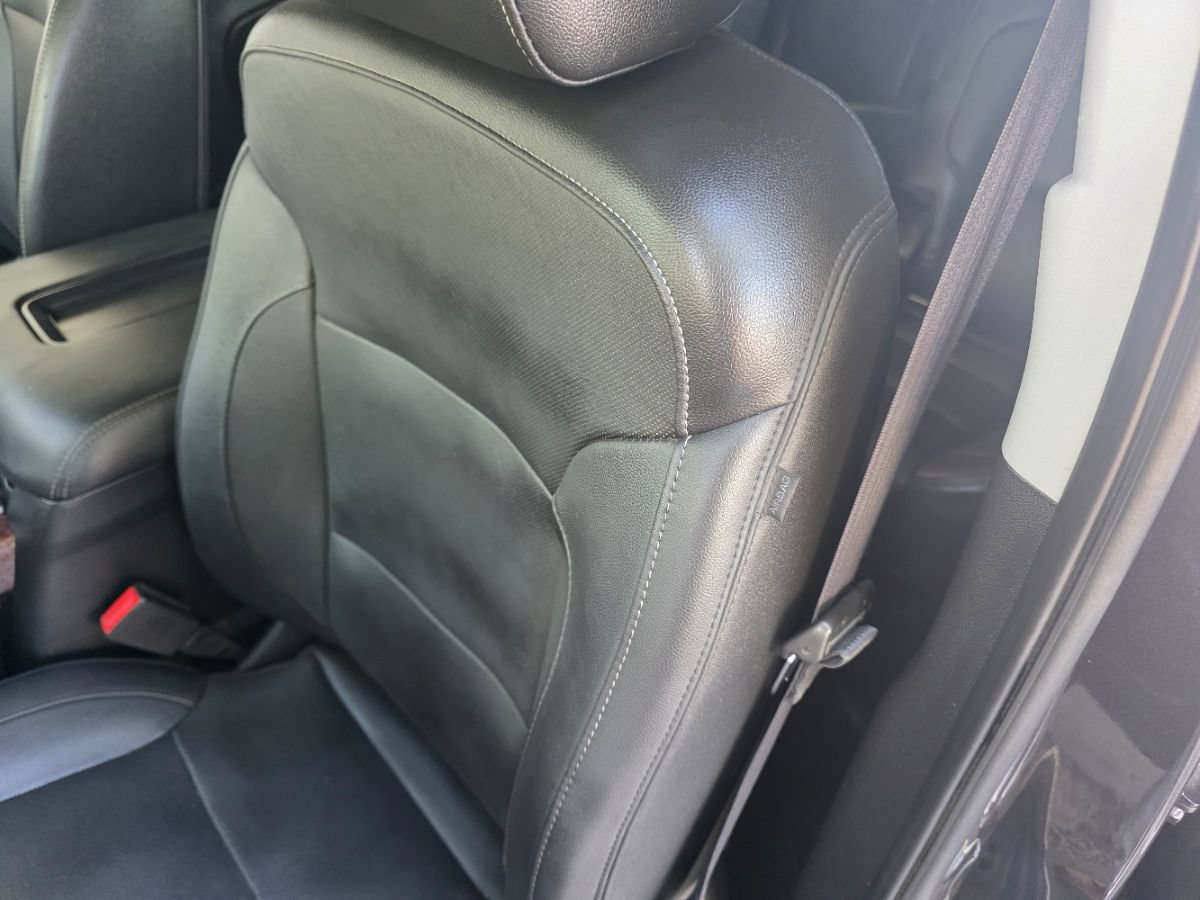 Used 2018 GMC Yukon SLT AWD/4WD image 24