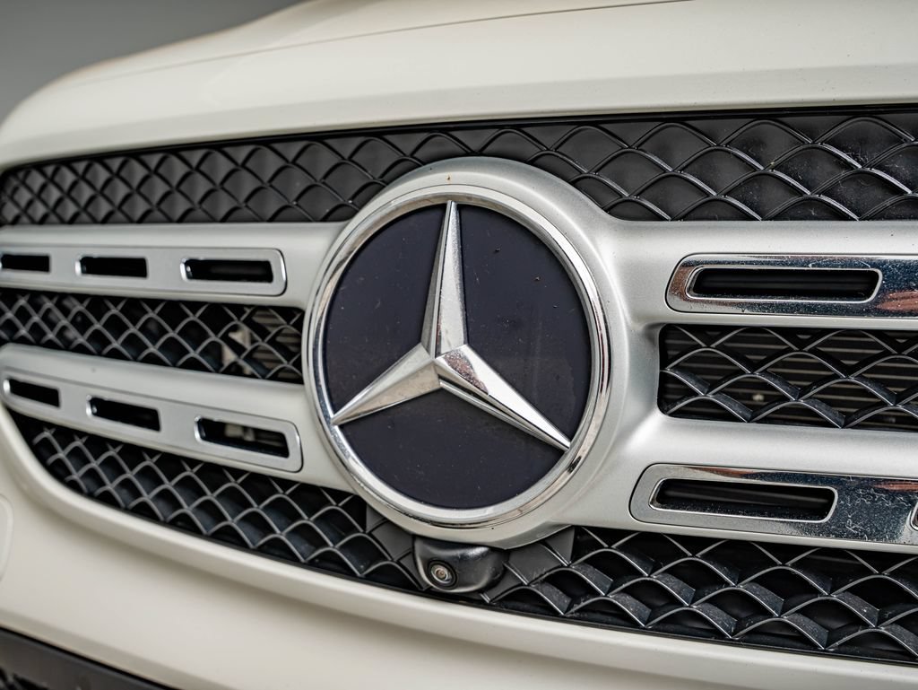 Used 2023 Mercedes-Benz GLB 250 4MATIC image 12