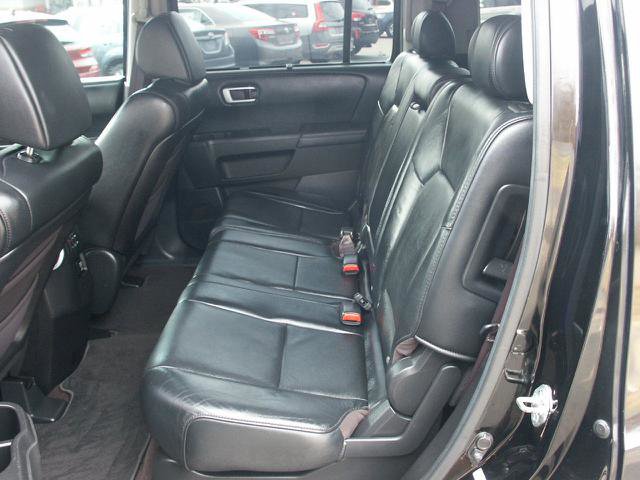 Used 2010 Honda Pilot Touring image 7