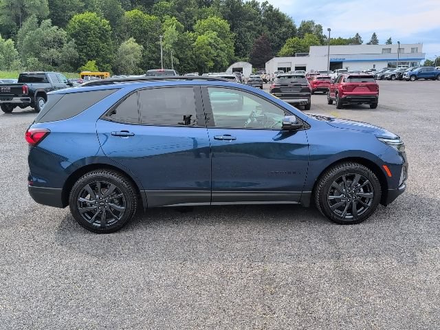 Used 2022 Chevrolet Equinox RS w/ RS Leather Package AWD/4WD image 6