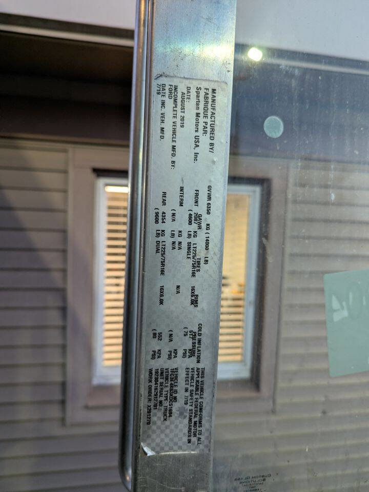 Used 2019 Ford E-450 and Econoline 450 Super Duty image 25