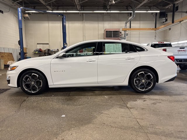 Used 2023 Chevrolet Malibu LT FWD image 3