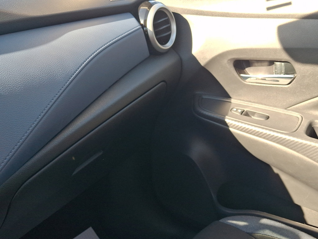 Used 2024 Nissan Versa SV FWD image 30